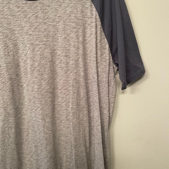 PacSun Mens L Large Casual Long Tee Shirt Grey/Blue - Picture 3 of 3